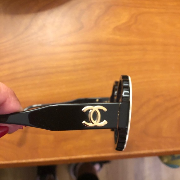 Vintage Chanel 03524 C0229 Sunglasses - Picture 5 of 12